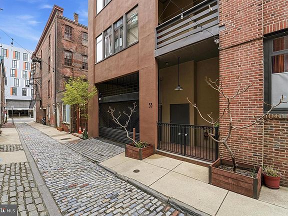 2nd image of 115 Cuthbert St Unit H