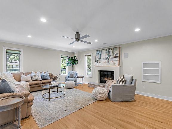 4th image of 354 Molasses Ln