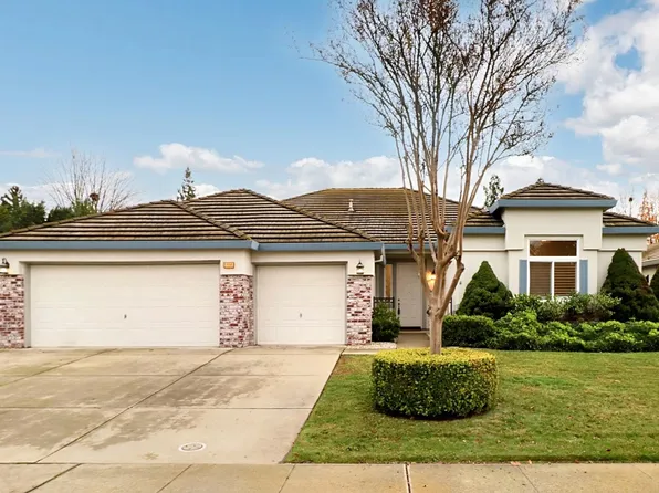 9994 W Savona Dr, Sacramento, CA 95829