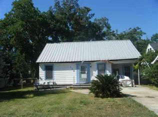 110 Hilldale Dr, Nederland, TX 77627