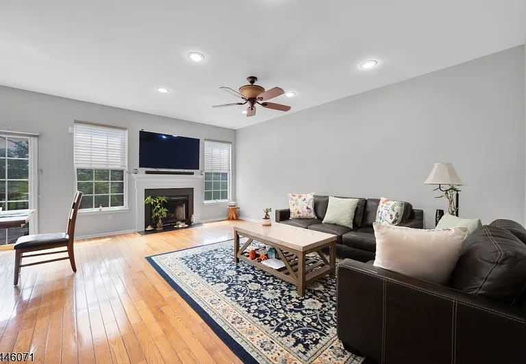 19 Gordon Cir — Photo 6