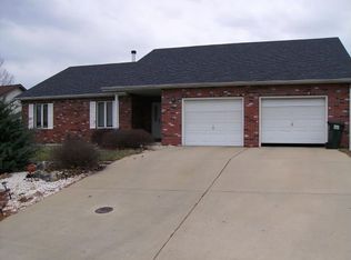 412 Wilson Dr, Columbia, IL 62236