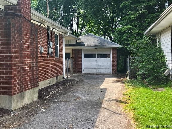 2nd image of 313 Clyde Avenue