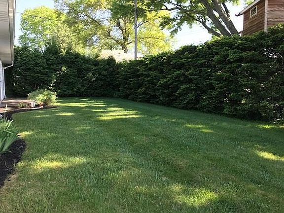 2nd image of 2562 N Tracy Dr