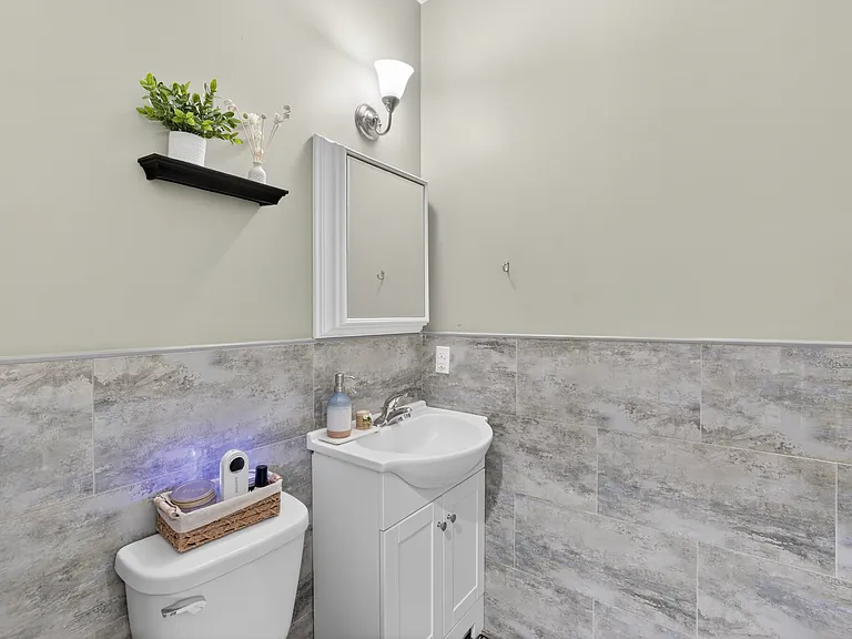 524 Harrison Ave #3 — Photo 14