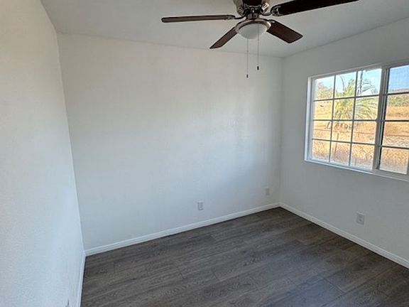 3rd image of 17220 Bromley Ave