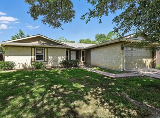 544 Auburn Dr, Lewisville, TX 75067