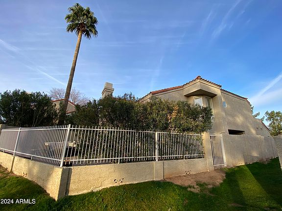3rd image of 4021 E SUNNYSIDE Drive