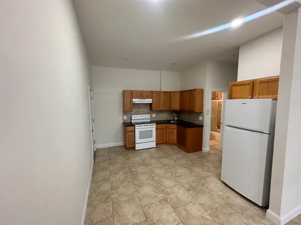 1036 Little East Neck Rd #B, West Babylon, NY 11704