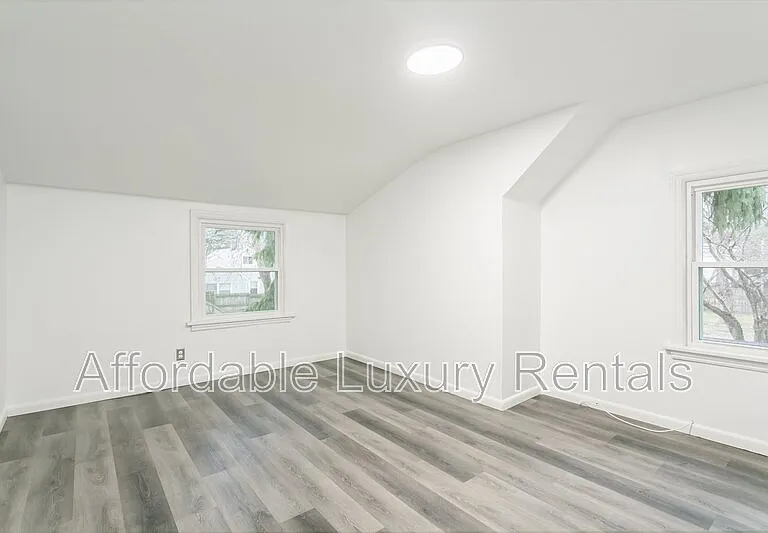 805 Landing Rd N — Photo 17