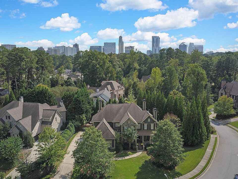 2nd image of 375 Ivy Knl NE