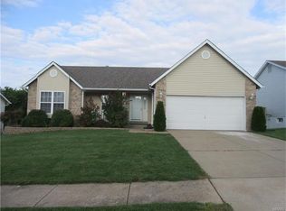 138 Whetstone Dr, Saint Charles, MO
