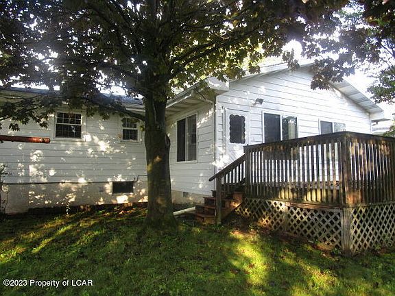 127 Shadetree Rd Shavertown Pa 18708 Mls 23 4104 Zillow