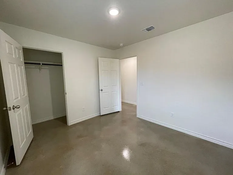 2317 Zanoletti Dr — Photo 27