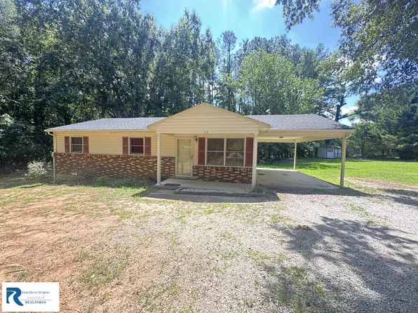 17 Lynn St, Chatham, VA 24531