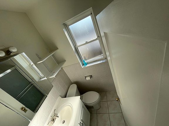 3rd image of 4950 N Drake Ave APT 3
