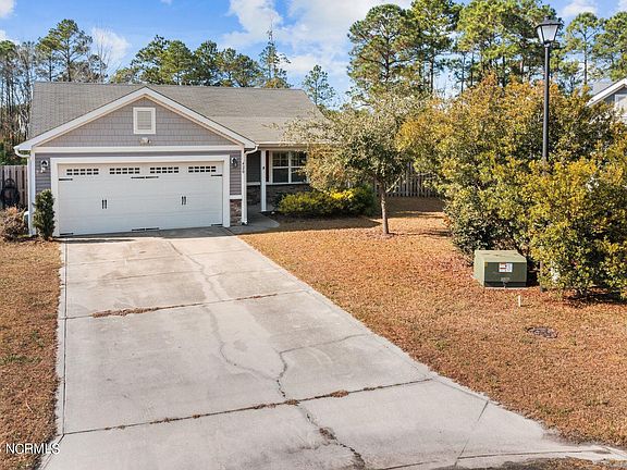 2nd image of 420 Blue Pennant Court