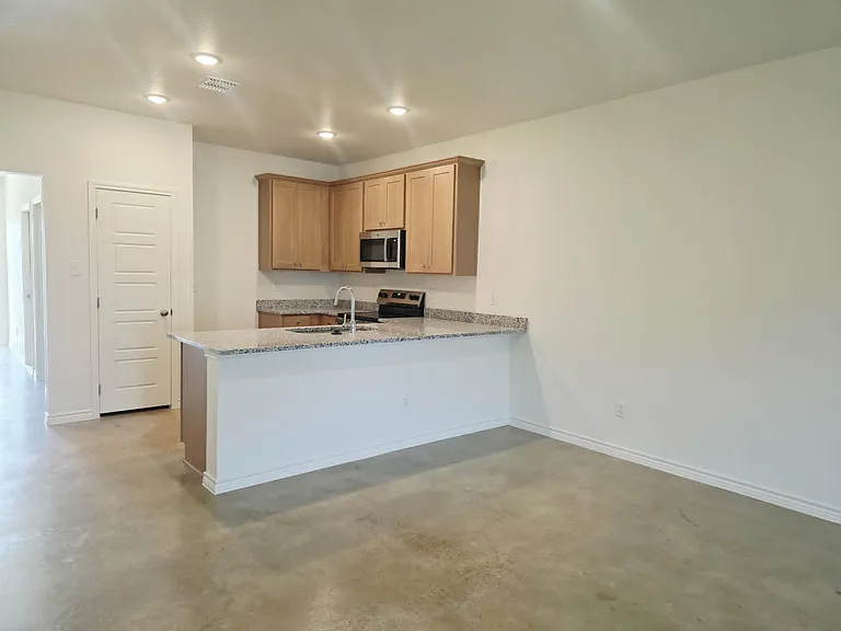3805 Sugar Hackberry Trl #B — Photo 15