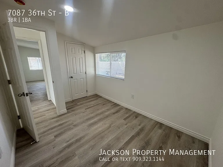 7087 36th St #B — Photo 18