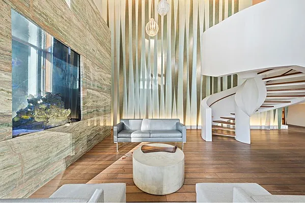 Sold by R New York | media 8