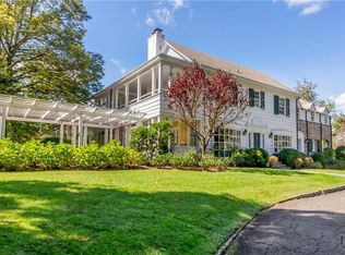 8 Rosanne Dr, Armonk, NY 10504