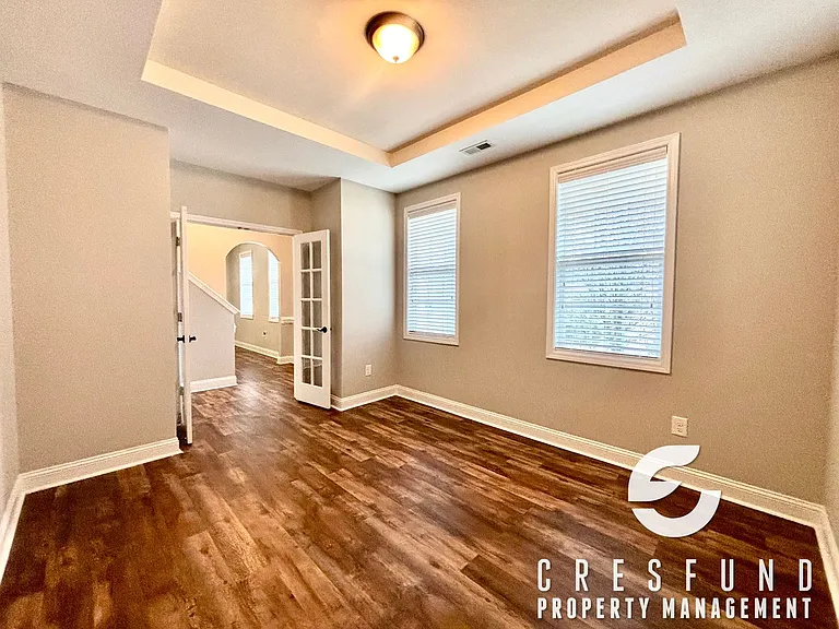 239 Fountain Grove Dr — Photo 5