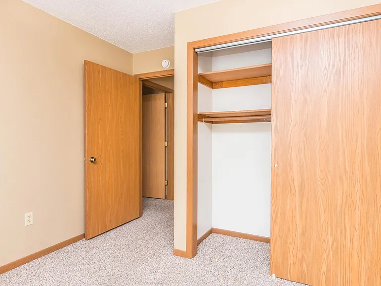 Campus View Apartments — Photo 13
