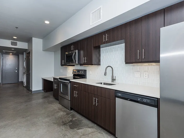 Tennyson Place — Photo 45