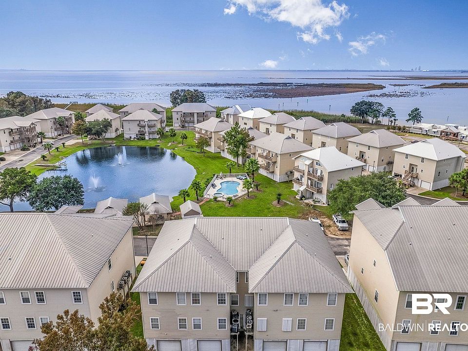 1st image of 4 Yacht Club Dr APT 204