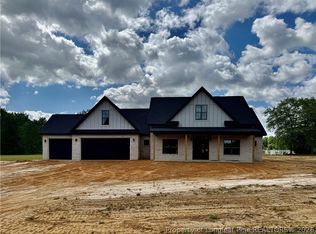 32 Creek Stone Ln, Autryville, NC 28318