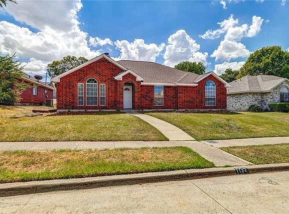 3rd image of 1134 Oak Park Dr