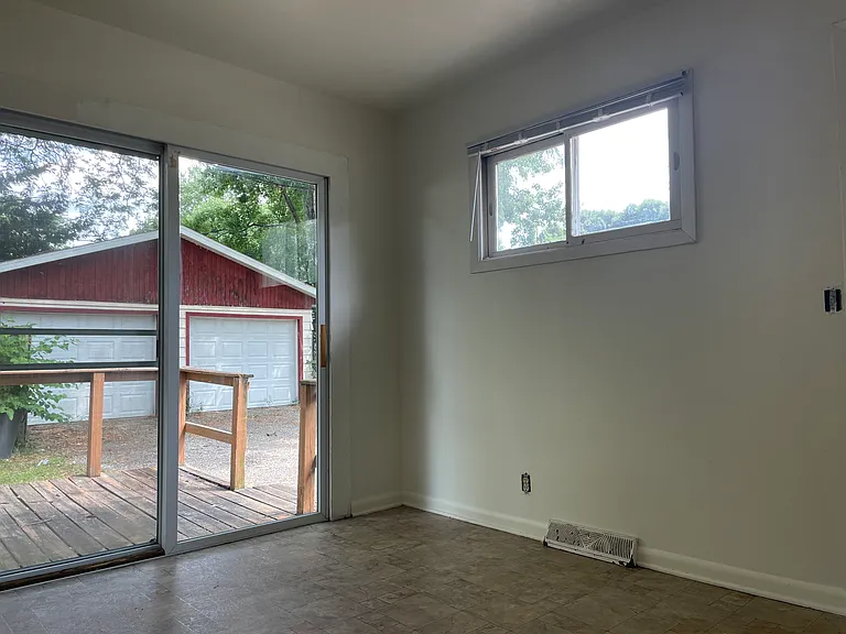 6214 Raymond Rd — Photo 8