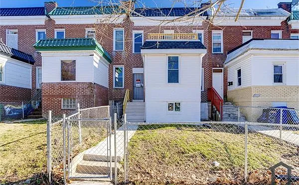 2 bed, $1,325 — Photo 1