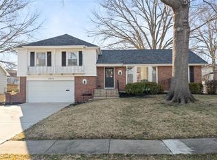 9740 Walmer St, Overland Park, KS 66212