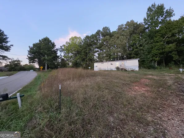5613 Bogus Rd, Gainesville, GA 30506
