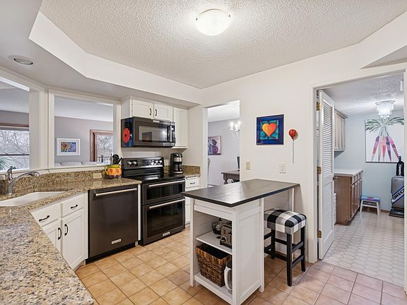 5th image of 3020 Saint Albans Mill Rd APT 310