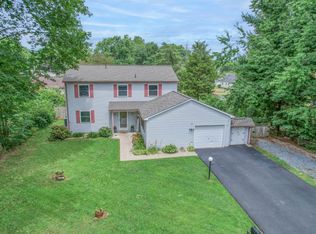 10 Royal Ln, Dover, DE 19901