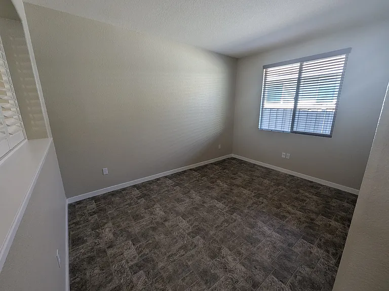 2895 Blue Heron Loop — Photo 10