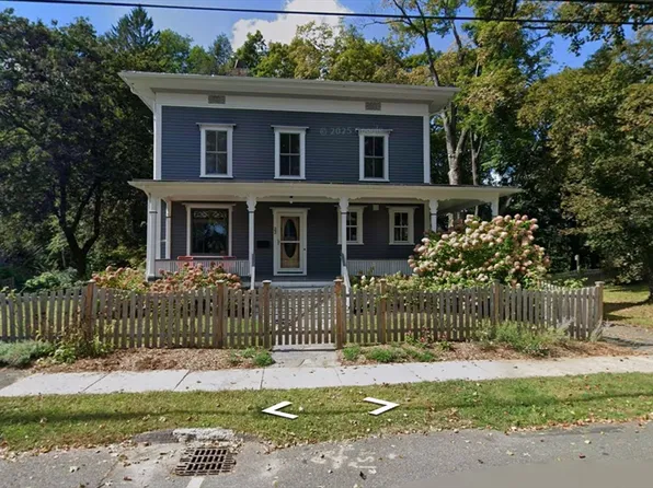 22 Lilly St, Northampton, MA 01062