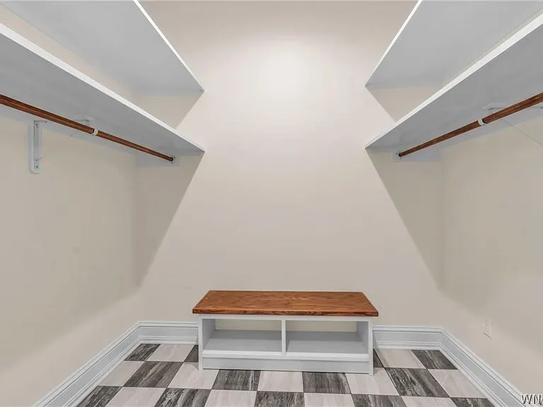 674 Main St #3 — Photo 9