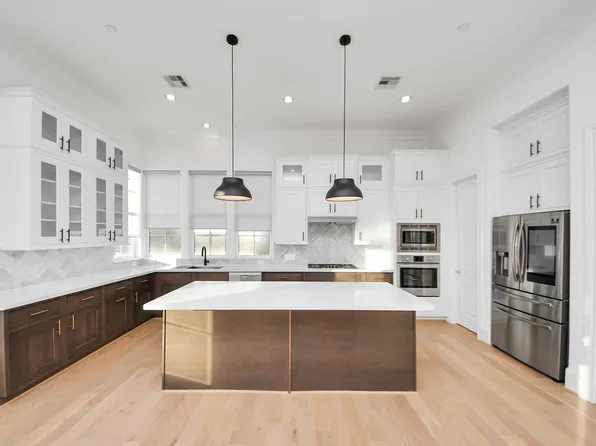 4005 Woodshire Village Est, Houston, TX 77025