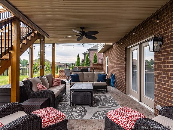 4th image of 1837 Hazeltine Way