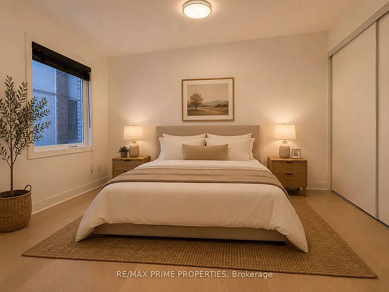 315 Village Green Sq #Townhouse 69 — Photo 14