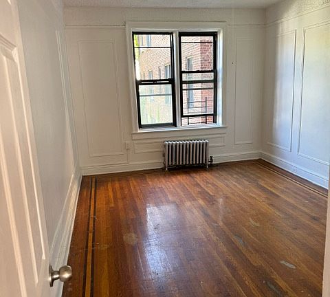 4th image of 1 Richfield Ave #1F