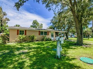 805 NW 2nd Ave, Ruskin, FL 33570