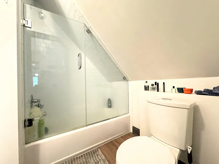 1040 W Roscoe St #3 — Photo 13