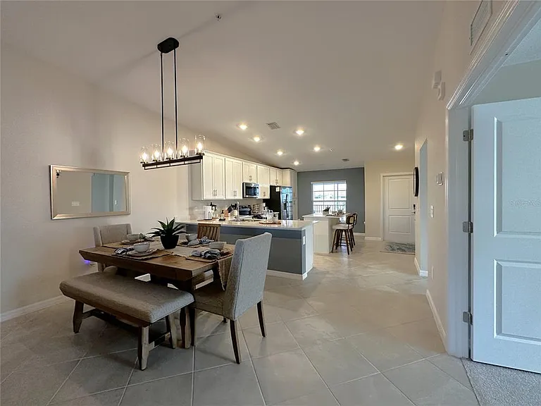 14241 Heritage Landing Blvd #1821 — Photo 4