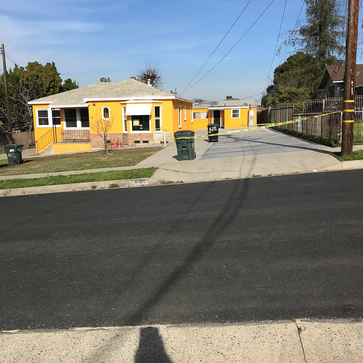 Building Photo - 612 Russell Ave
