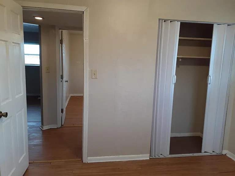 5601 E 139th Ter #D — Photo 9
