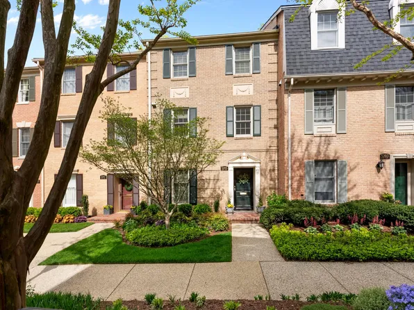 5205 Crown St, Bethesda, MD 20816